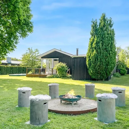 Holiday home Lirita - 700m From The Sea In Lolland- Falster And Mon By Interhome Boto By