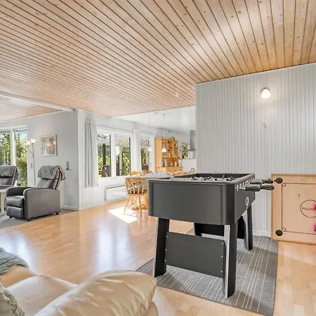 Holiday home Lirita - 700m From The Sea In Lolland- Falster And Mon By Interhome *