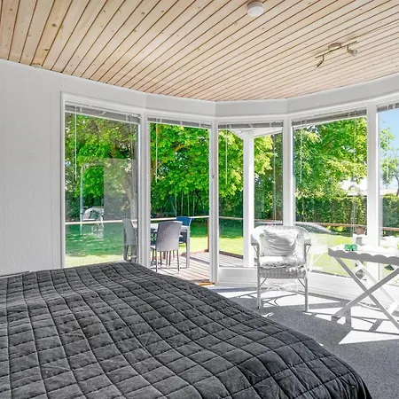 Holiday home Lirita - 700m From The Sea In Lolland- Falster And Mon By Interhome *